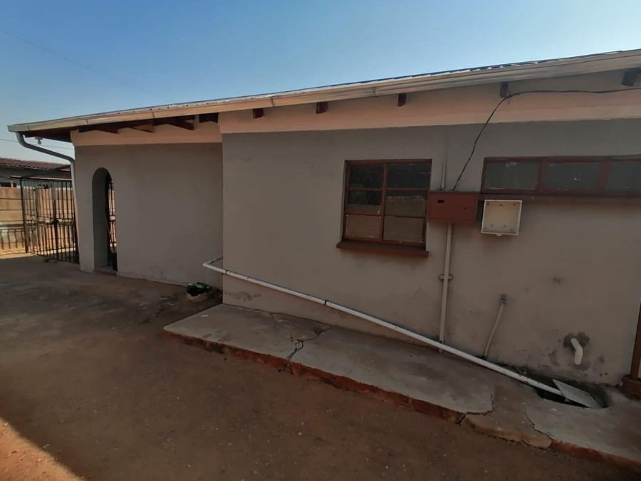 To Let 3 Bedroom Property for Rent in Mabopane Unit B North West